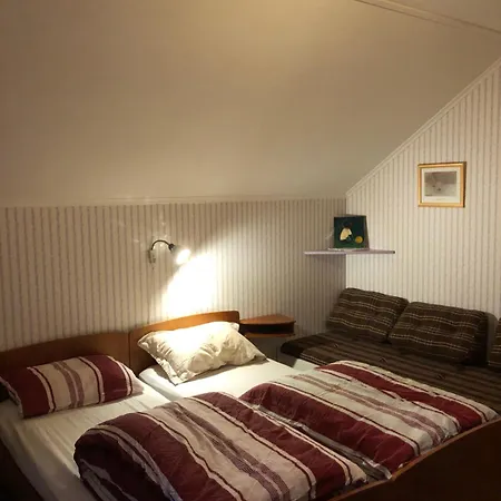 Privat overnatting Butikken På årsheim Stadlandet